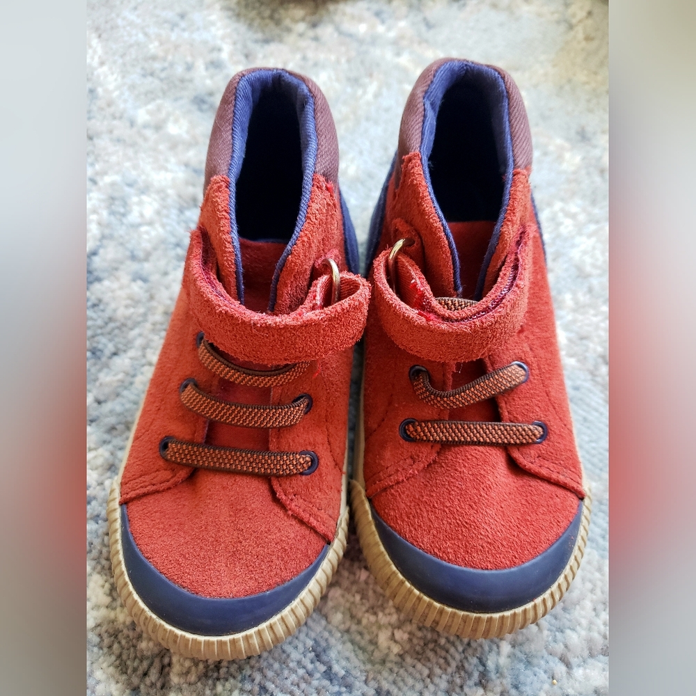 Stride Rite Toddler Boy shoes size 7
